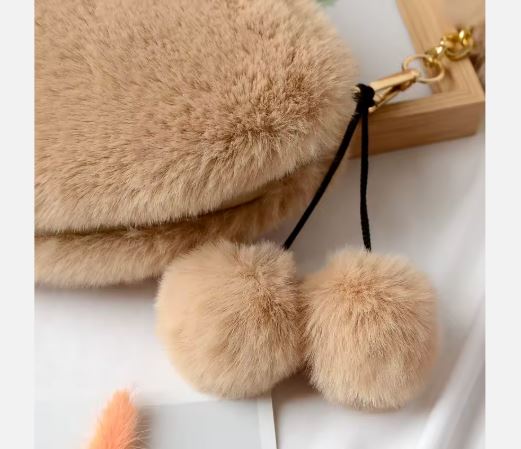 BESTELLA Brand Wholesale High Quantity Solid Color Custom logo Faux Fur Thick Warm Winter Heart Shaped Shoulder Bag for Daily